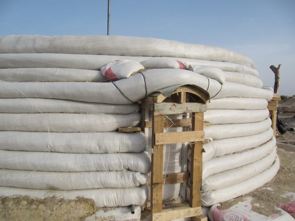 Coffrage sac et bois fenêtre ecodome tunisie