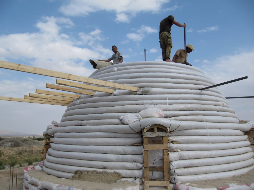 Dome superadobe L'ombre du palmier